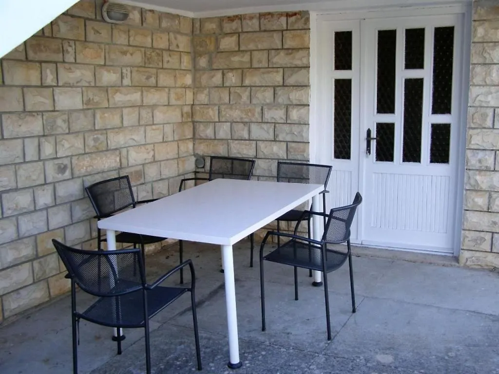 Apartment In Preko With Terrace, Air Conditioning, Wifi, Washing Machine