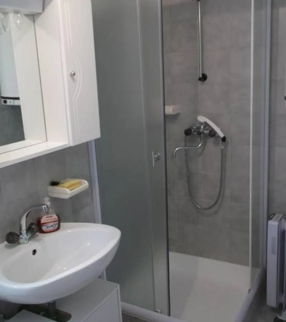 Apartment In Preko With Terrace, Air Conditioning, Wifi, Washing Machine 0*,  Chorvatsko